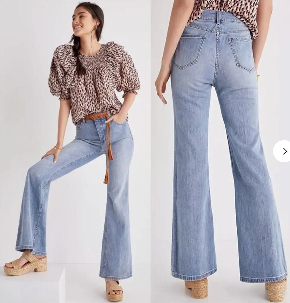 Pilcro Jeans 28 High Rise Trouser Bootcut Light Wash Blue Denim Casual Chic Boho